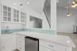 138 Isles End Rd, Galveston, TX 77554 - Photo 16