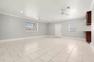 907 Northbend Dr, Baytown, TX 77521 - Photo 12