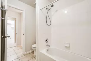 8402 Coleus Ln, Baytown, TX 77521 - Photo 26
