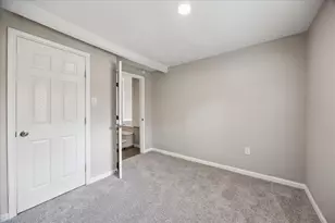 613 Winding Way St, Lake Jackson, TX 77566 - Photo 8