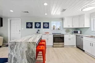 16531 Nassau Way, Jamaica Beach, TX 77554 - Photo 4