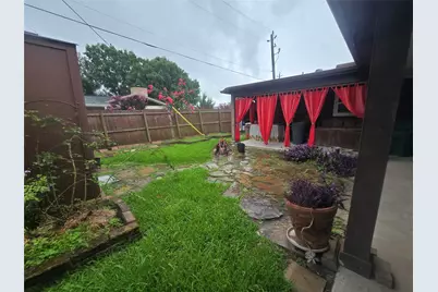 9802 Sagepike Drive, Houston, TX 77089 - Photo 34