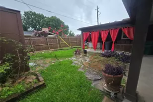 9802 Sagepike Dr, Houston, TX 77089 - Photo 34