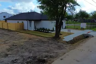 3325 Beulah St, Houston, TX 77004 - Photo 2