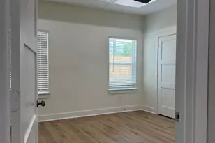 3325 Beulah St, Houston, TX 77004 - Photo 6