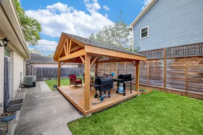 411 W 14th Street W, Houston, TX 77008 - Photo 16