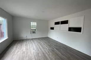 4602 Leffingwell St, Houston, TX 77026 - Photo 2