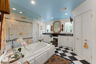 1561 Kirby Dr, Houston, TX 77019 - Photo 14