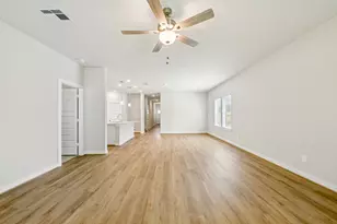 18451 Lndg Mdws Ln, New Caney, TX 77357 - Photo 16