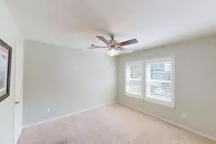 2128 Gillette St, Houston, TX 77006 - Photo 10