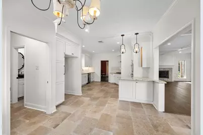 15742 Walkwood Drive, Houston, TX 77079 - Photo 16