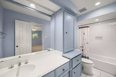 15742 Walkwood Drive, Houston, TX 77079 - Photo 36