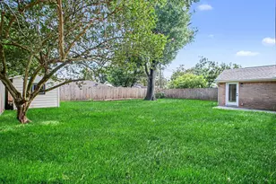 5443 Redstart St, Houston, TX 77096 - Photo 26