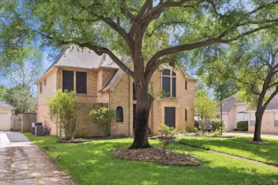 5823 Ashmere Ln, Spring, TX 77379 - Photo 2