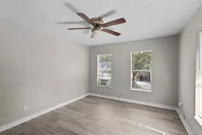 3116 Avenue L #8, Galveston, TX 77550 - Photo 4