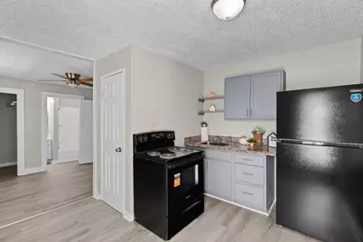 3116 Avenue L #8, Galveston, TX 77550 - Photo 2