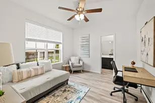 1404 Wycliffe Dr, Houston, TX 77043 - Photo 2