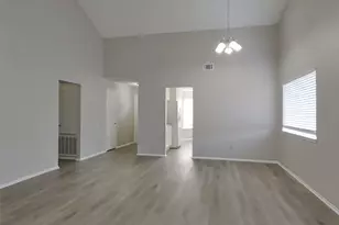 11118 Nepau Dr, Houston, TX 77477 - Photo 4