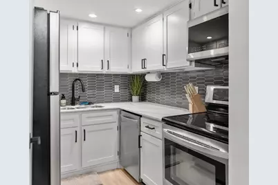1531 Marshall Street #6, Houston, TX 77006 - Photo 8