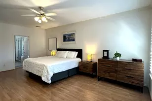 6837 Staffordshire St, Houston, TX 77030 - Photo 14