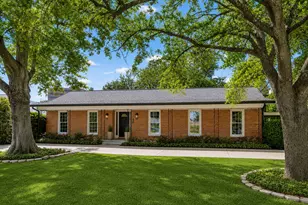 1902 Chimney Rock Rd, Houston, TX 77056 - Photo 24