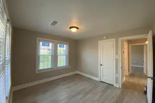 628 King St, Houston, TX 77022 - Photo 18