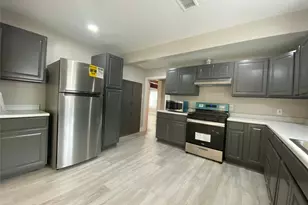 628 King St, Houston, TX 77022 - Photo 10