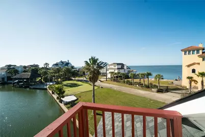 16619 Bayfront Drive, Jamaica Beach, TX 77554 - Photo 20