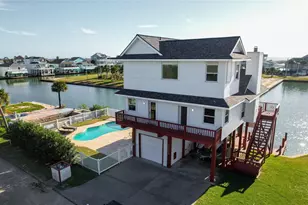 16619 Bayfront Dr, Jamaica Beach, TX 77554 - Photo 2