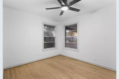 2222 N Grand Boulevard, Pearland, TX 77581 - Photo 18