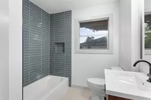 2222 N Grand Blvd, Pearland, TX 77581 - Photo 16