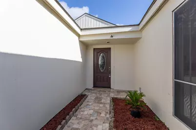 9614 Langdon Lane, Houston, TX 77036 - Photo 2