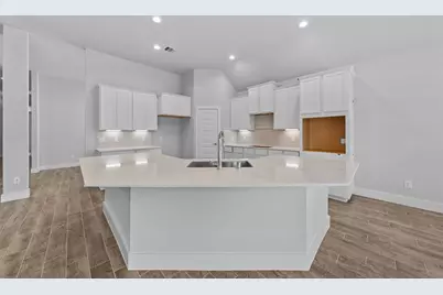 3208 Bushy Hawthorne Drive, Conroe, TX 77301 - Photo 2