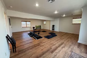 1110 Harbor View Dr, Galveston, TX 77550 - Photo 8