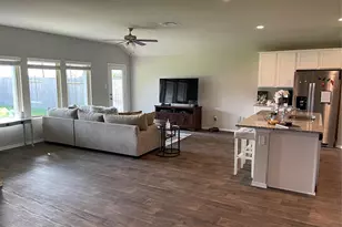 18356 Klamath Falls Ln, New Caney, TX 77357 - Photo 2