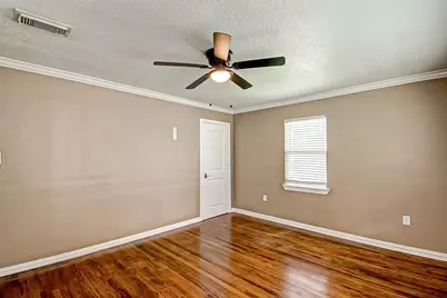 4804 Saxon Street, Bellaire, TX 77401 - Photo 28