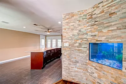4804 Saxon Street, Bellaire, TX 77401 - Photo 12