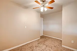 4804 Saxon St, Bellaire, TX 77401 - Photo 34