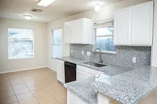 13758 Maximos Dr, Houston, TX 77083 - Photo 2