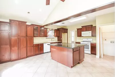 301 Fannin Street, Richmond, TX 77469 - Photo 8