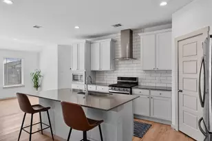 12709 Sainsbury Dr, Houston, TX 77047 - Photo 10