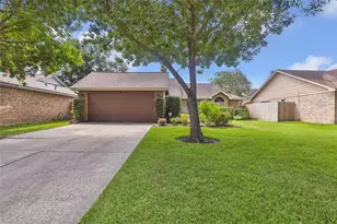 3734 Village Grove Dr, Humble, TX 77396 - Photo 4