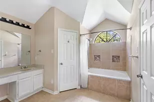 3734 Village Grove Dr, Humble, TX 77396 - Photo 20