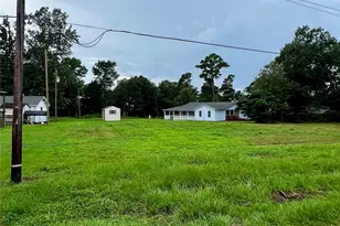 673 Indian Hill Blvd, Livingston, TX 77351 - Photo 1