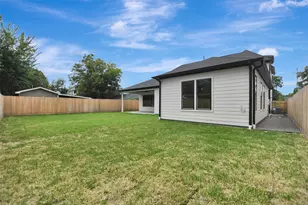 1946 Pech Rd, Houston, TX 77055 - Photo 50