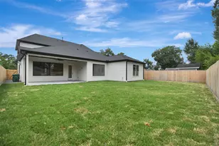 1946 Pech Rd, Houston, TX 77055 - Photo 48