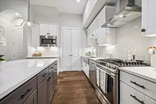 3710 Swayze Ct, Houston, TX 77018 - Photo 8