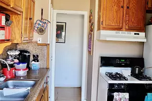 5011 Northridge Dr, Houston, TX 77033 - Photo 4