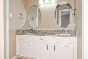 518 Moore St, Tomball, TX 77375 - Photo 12