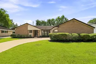 4943 Cheena Dr, Houston, TX 77096 - Photo 2